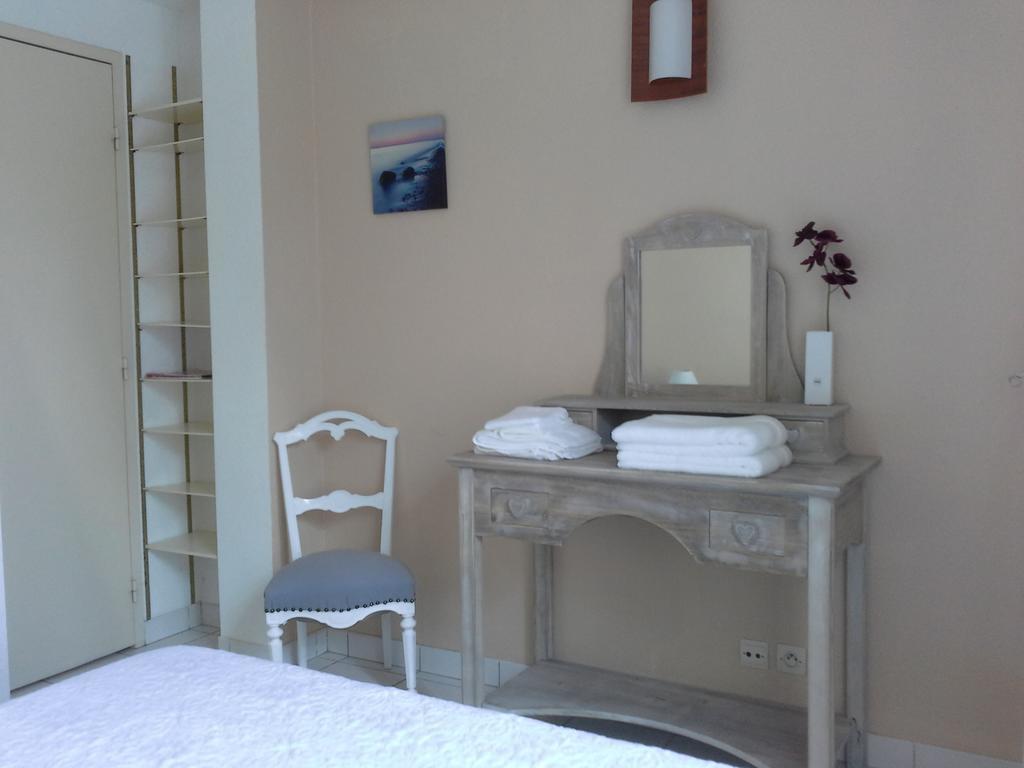 Chambre Chez L'Habitant Et Tiny House 카브레톤 외부 사진